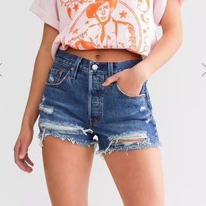 Levi’s 501 High Rise ORIGINAL Jean Short - NWT - size 32
